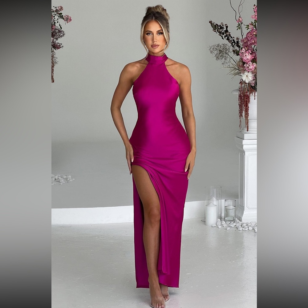 Pink Sleeveless Halter Bodycon Dress